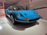  Muzeum Ferrari v Modeně - záběr na exponát